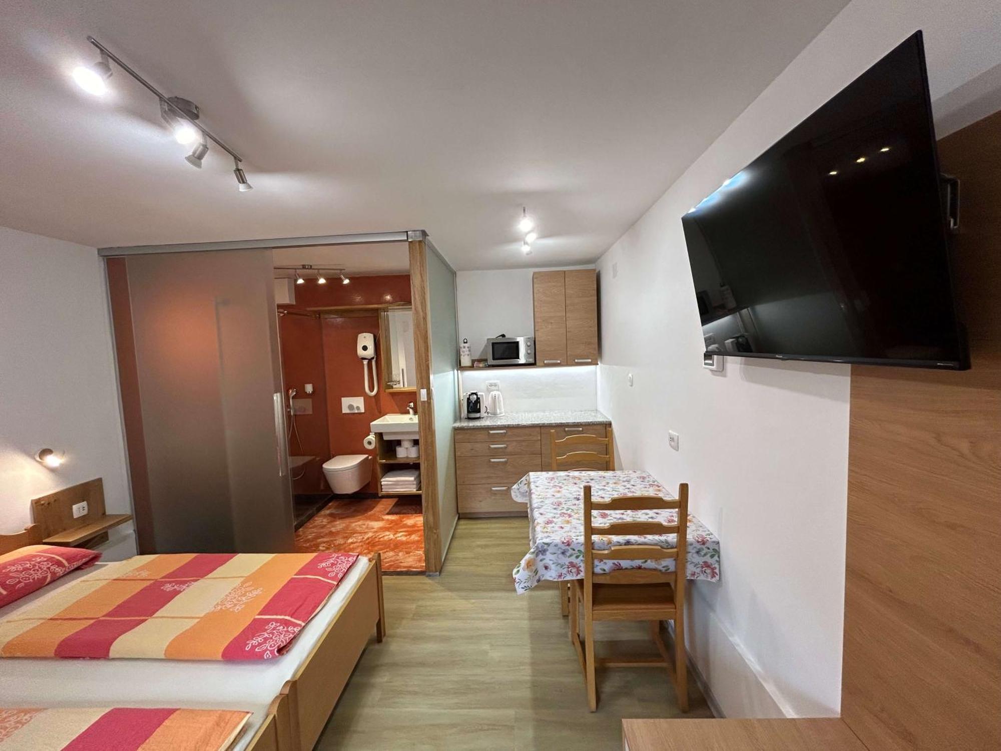 Apartments Mrakic Bovec Bagian luar foto
